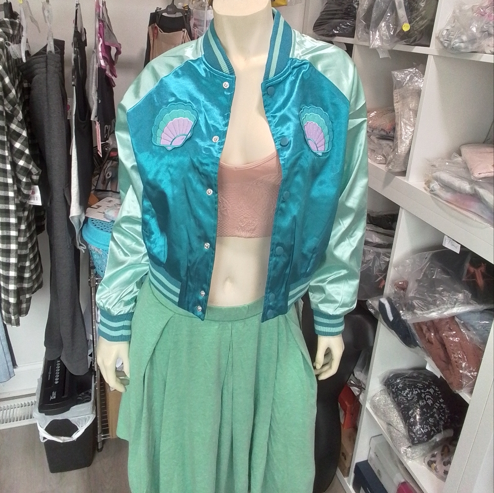 Iron Fist Bomber Satin Jacket NEW WITH TAGS - Picture 13 of 14